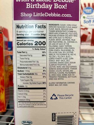 Birthday Cake Creme Pies