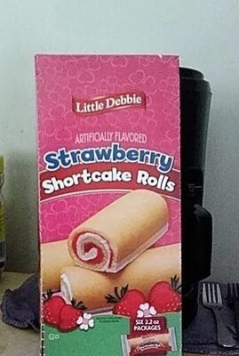 Strawberry cake rolls front packaging