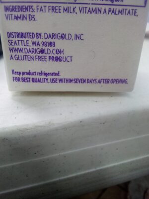 Fat-free milk ingredients label