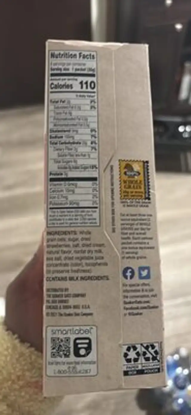 INSTANT OATMEAL STRAWBERRIES & CREAM nutrition facts table