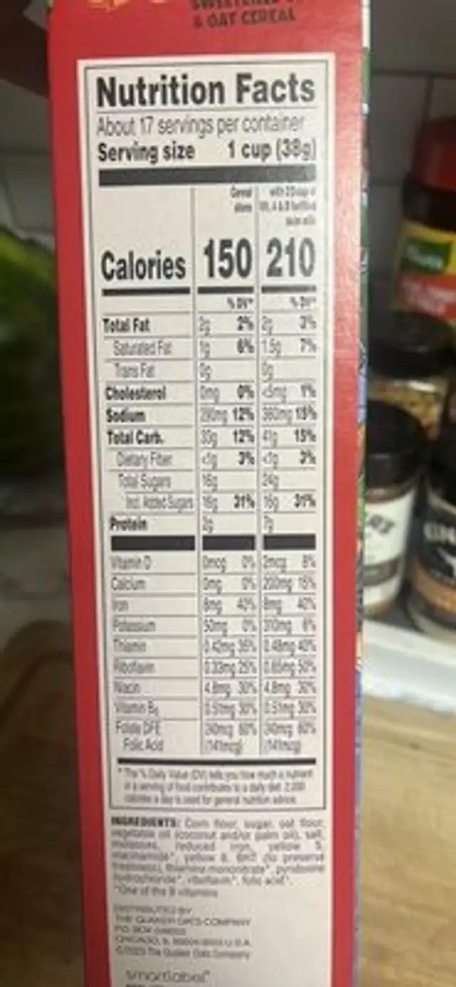 CAP'N CRUNCH Sweetened Corn & Oat Cereal nutrition facts table