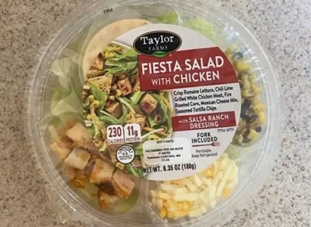 Fiesta salad with chicken