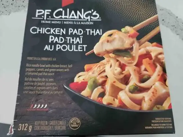 Chicken Pad Thai front packaging