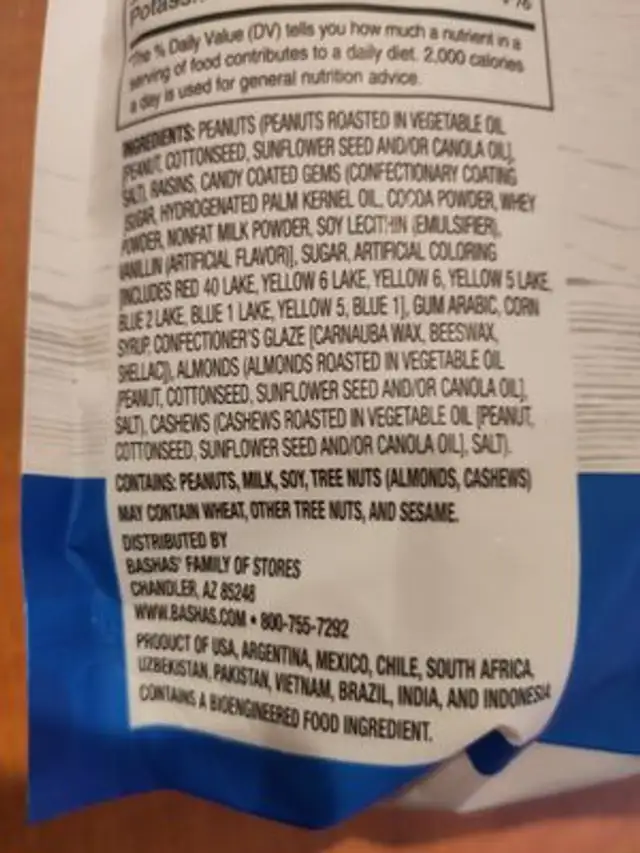 Classic Trail Mix ingredients label