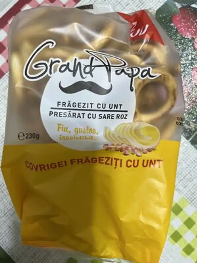 Covrigei frageziti cu unt