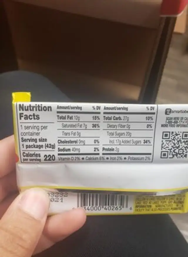 Kitkat apple pie ingredients label