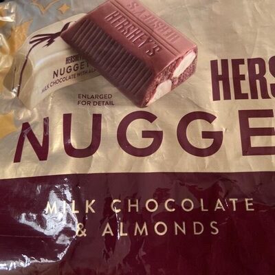 Milk chocolate & almond nuggets
