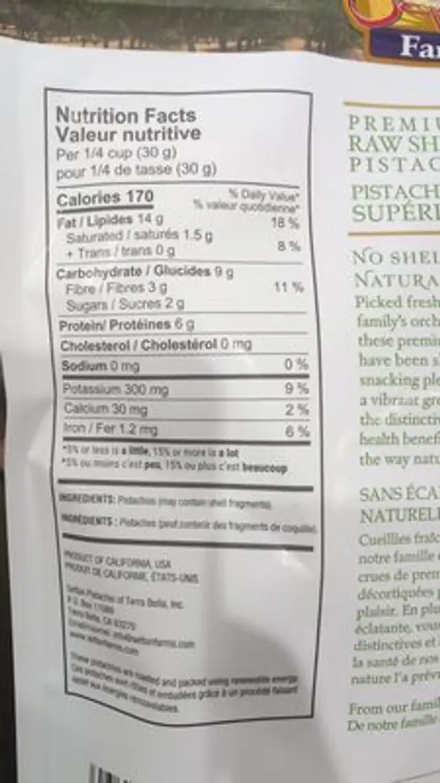 Premium California raw pistachios nutrition facts table