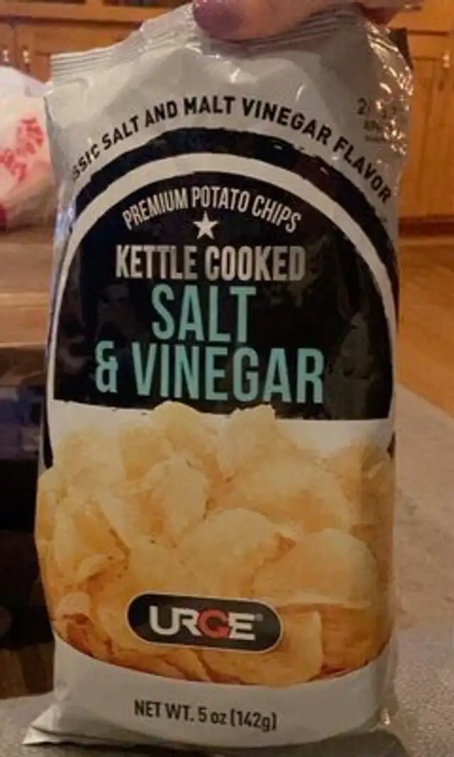 Premium potato chips kettle cooked