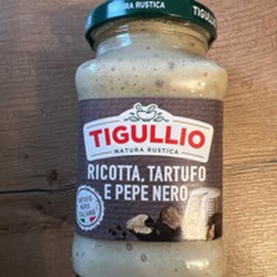 Pesto Ricotta, tartufo e pepe nero