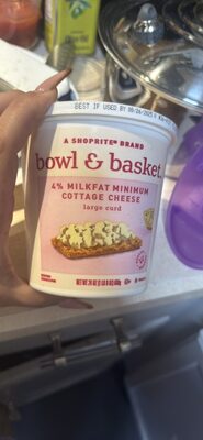 4% MILKFAT MINIMUM COTTAGE CHEESE large curd