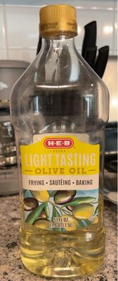 Light tasting olive oil front packaging