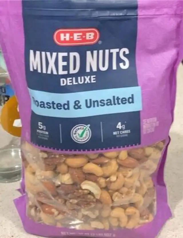 Mixed nuts deluxe roasted & unsalted front packaging