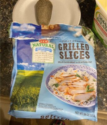 Grilled chicken breasts with rib meat