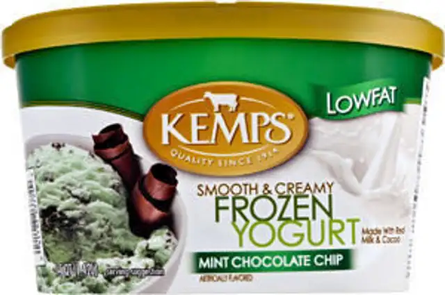 Low Fat Smooth & Creamy Frozen Yogurt front packaging