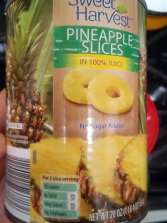Pineapple Slices front packaging