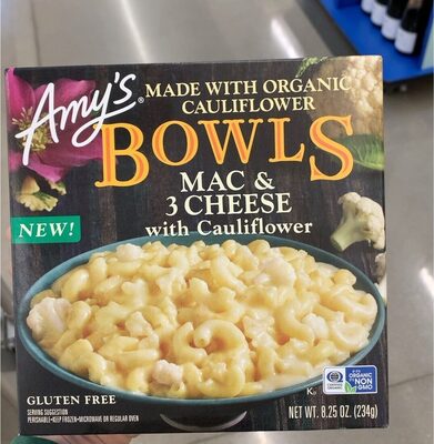 Mac and 3 cheese with cauliflower