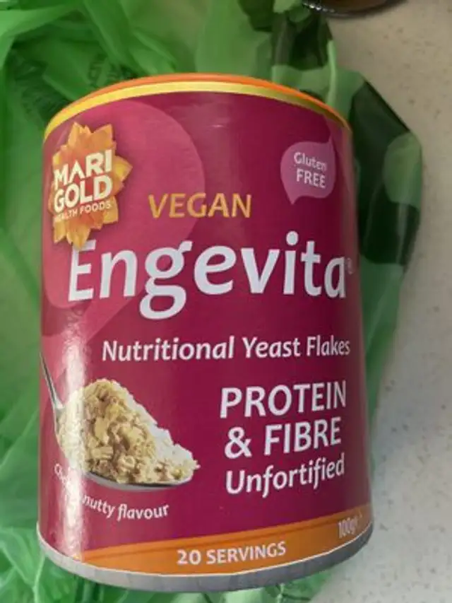 Nutritional Yeast Flakes front packaging