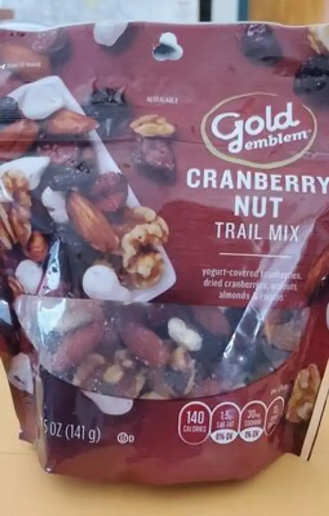 Cranberry nut trail mix