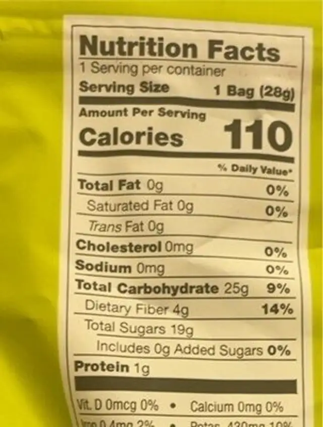 Banana and strawberry freeze dry fruit crisp nutrition facts table