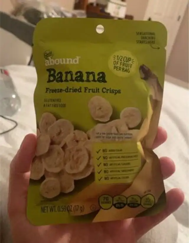 Freeze dried banana chips