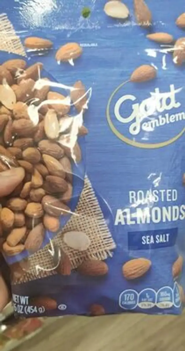 Roast almonds