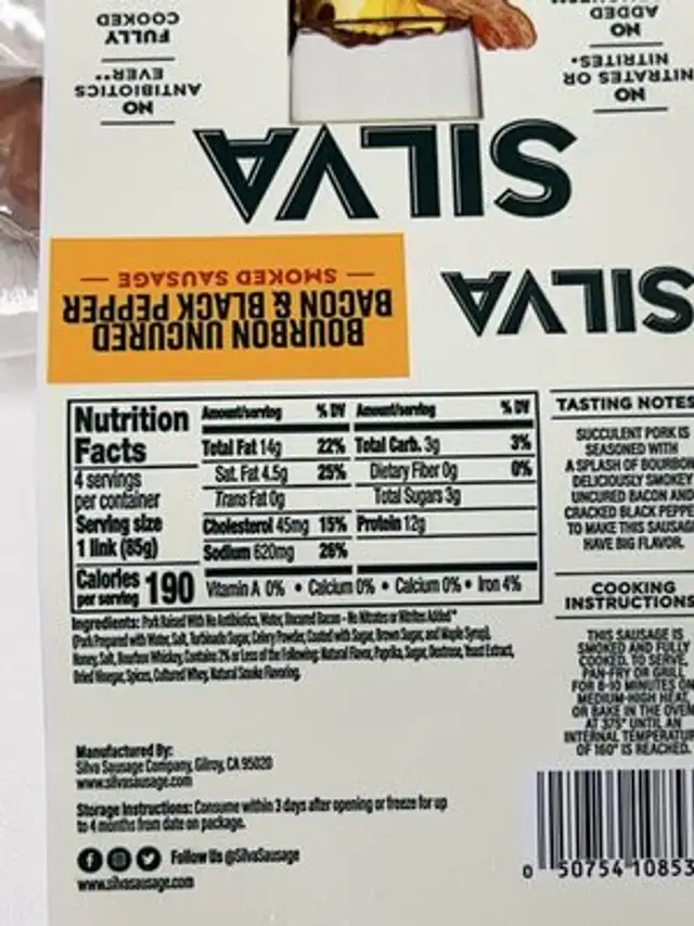 Smoked sausage with bourbon whiskey, uncured bacon and cracked black pepper nutrition facts table