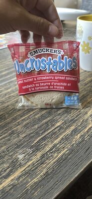 Peanut butter & strawberry spread sandwich front packaging