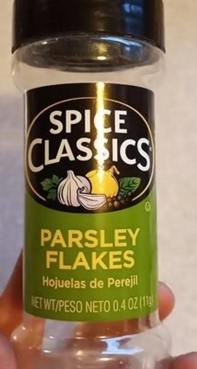 Parsley flakes