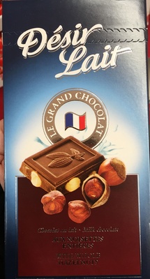 Chocolat au lait aux noisettes entières