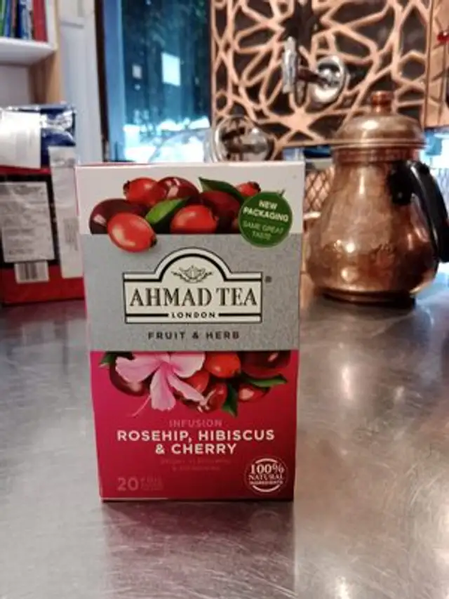 Ahmad tea- čaj z ibišteka ,šipky a čerešne