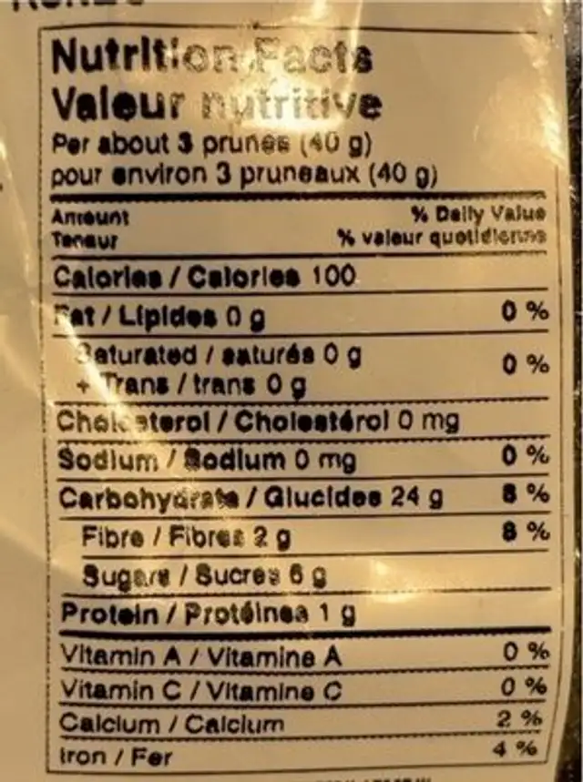 Pruneaux dénoyautés nutrition facts table