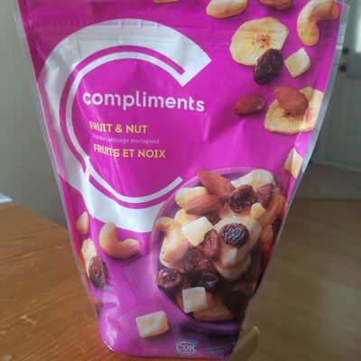 Fruit & nut trail mix