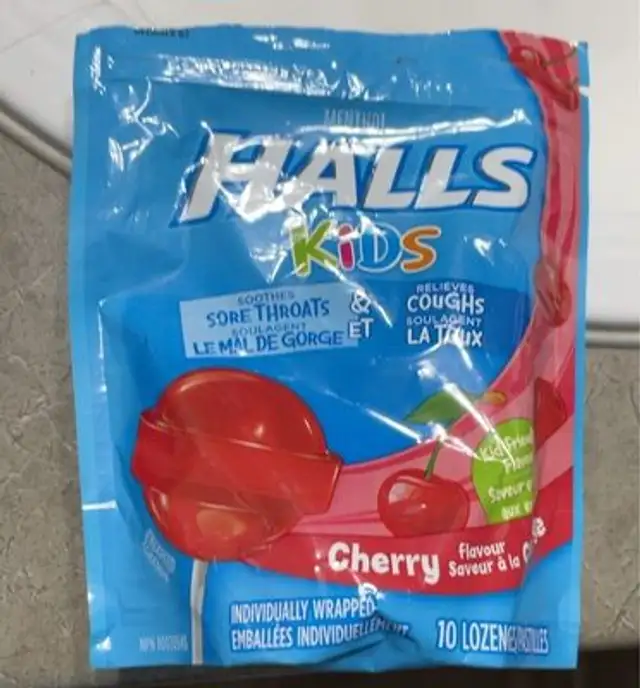 Halls Kids Cherry Suckers