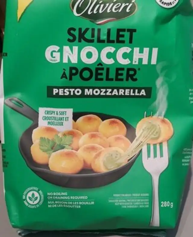 Skillet Gnocchi Pesto Mozzarella