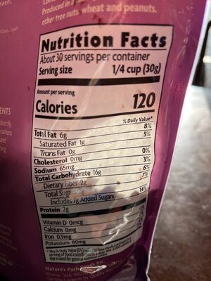 Love Crunch Dark Chocolate & Hazelnut Butter Granola nutrition facts table