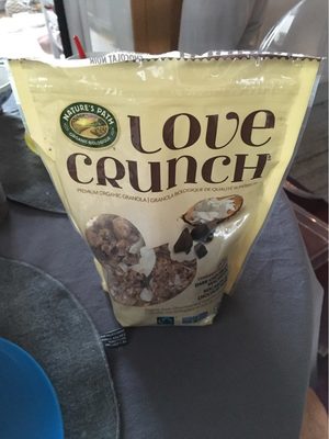 Love Crunch Dark Chocolate Macaroon Granola