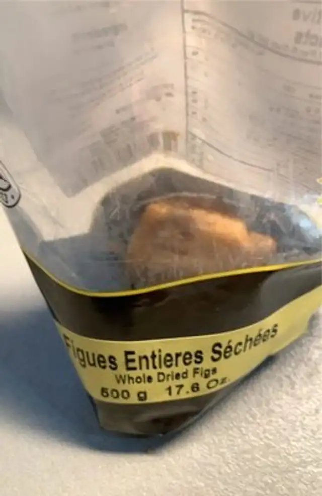 Figues entieres sechees