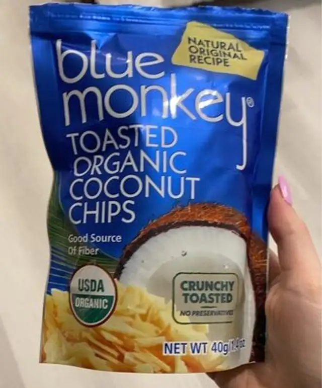 Toasted organic coconut chips