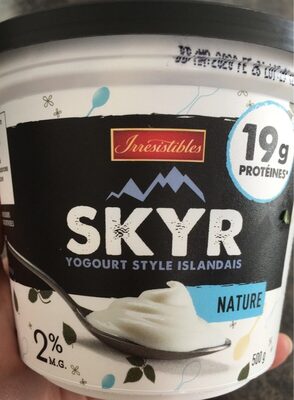 Skyr nature front packaging