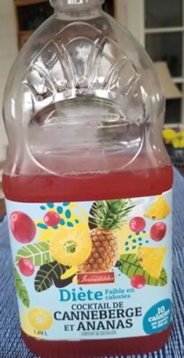 Cocktail de canneberges et Ananas
