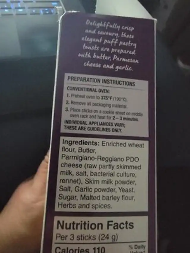 Parmesan cheese and garlic ingredients label