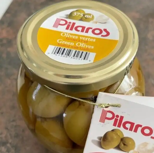Green Olives Stuffed with Garlic