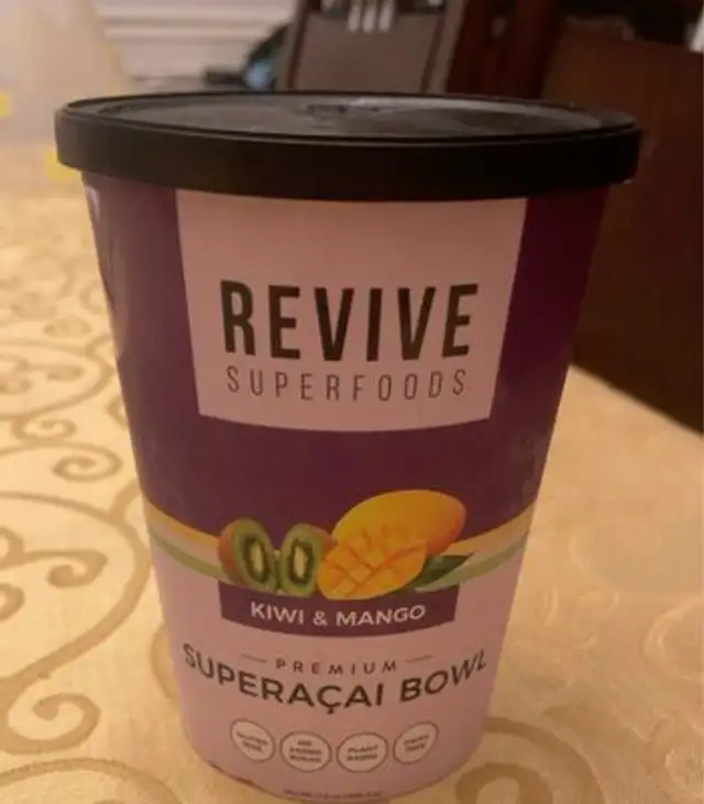 Kiwi & Mango Super Acai Bowl