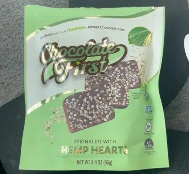 Milk Chocolate sprinkled with hemp hearts