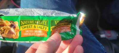 Sweet & Salty Salted Caramel Chocolate Granola Bar