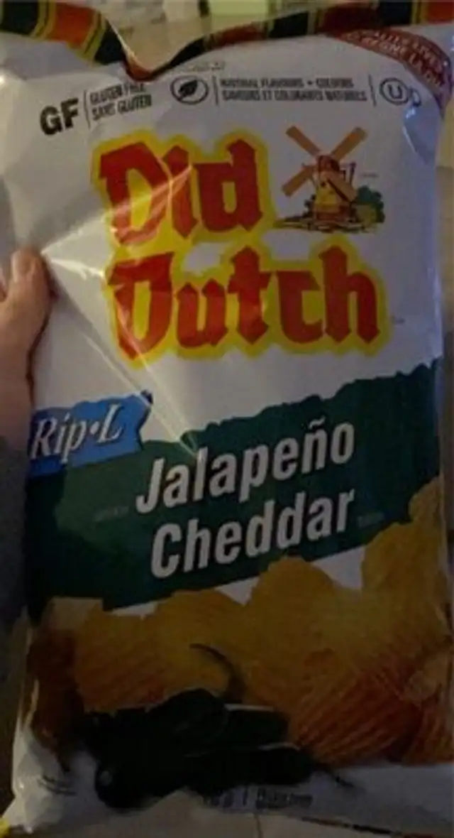 jalapeño cheddar chips
