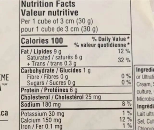 L’extra brie double crème nutrition facts table