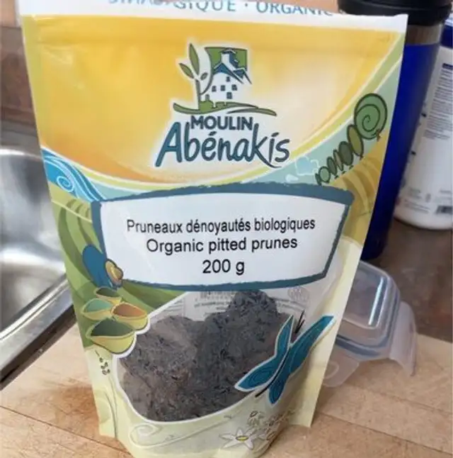 Organic pitted prunes