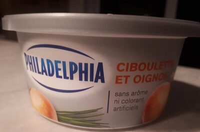 CHIVE & ONION CREAM CHEESE PRODUCT front packaging